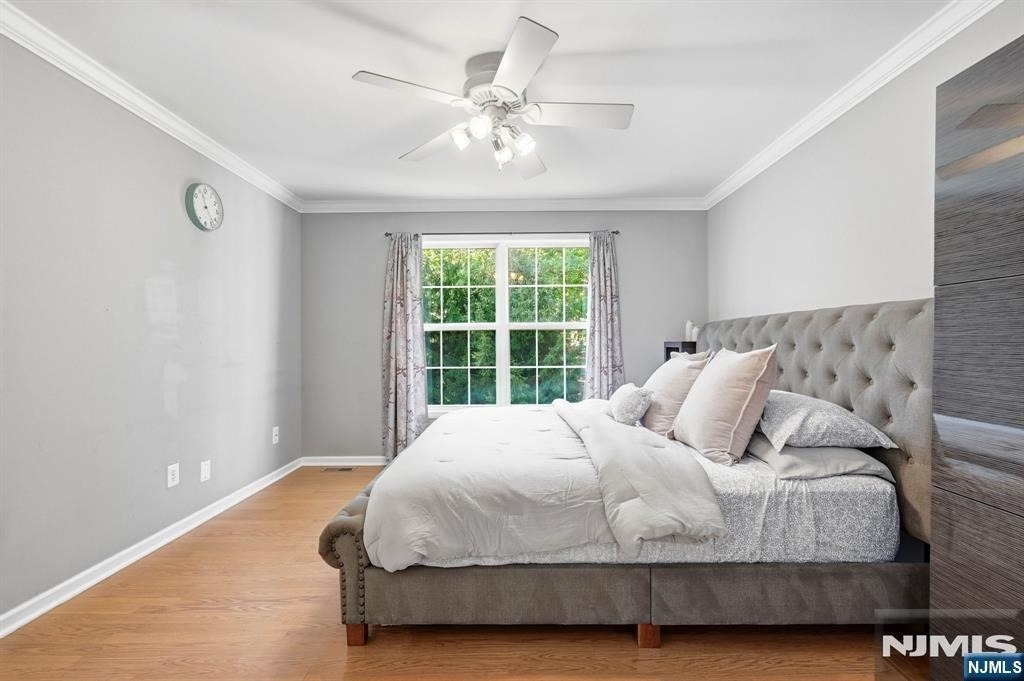 347 Winthrop - Photo 16