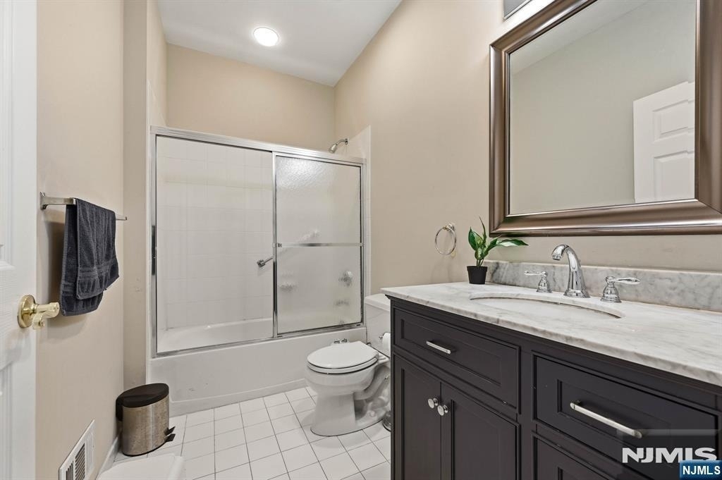 347 Winthrop - Photo 29