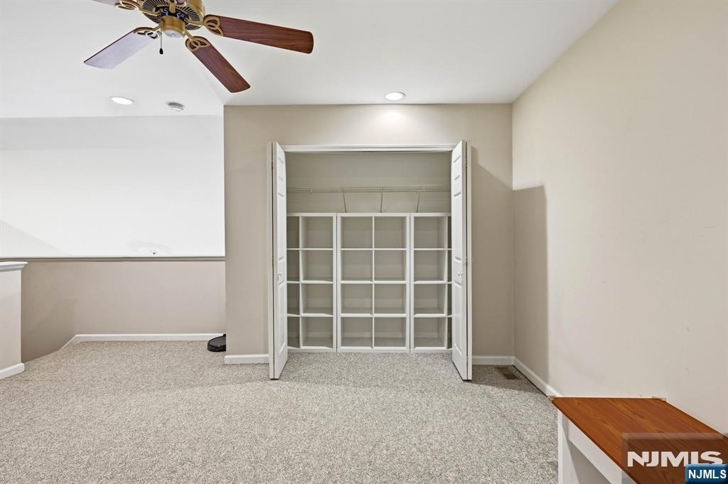 347 Winthrop - Photo 23