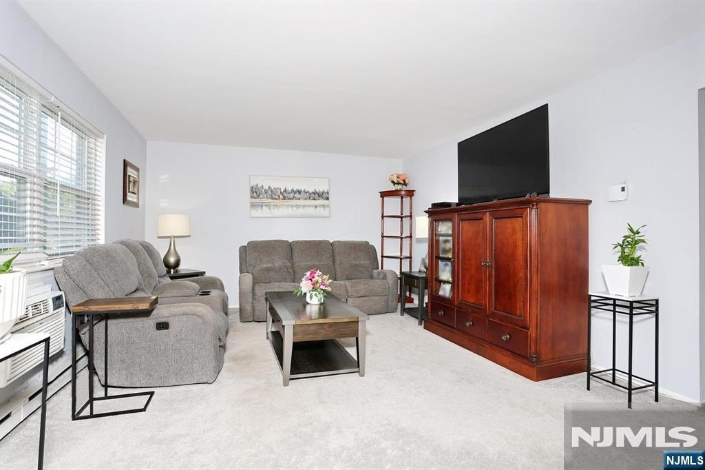 66 S Franklin - Photo 7