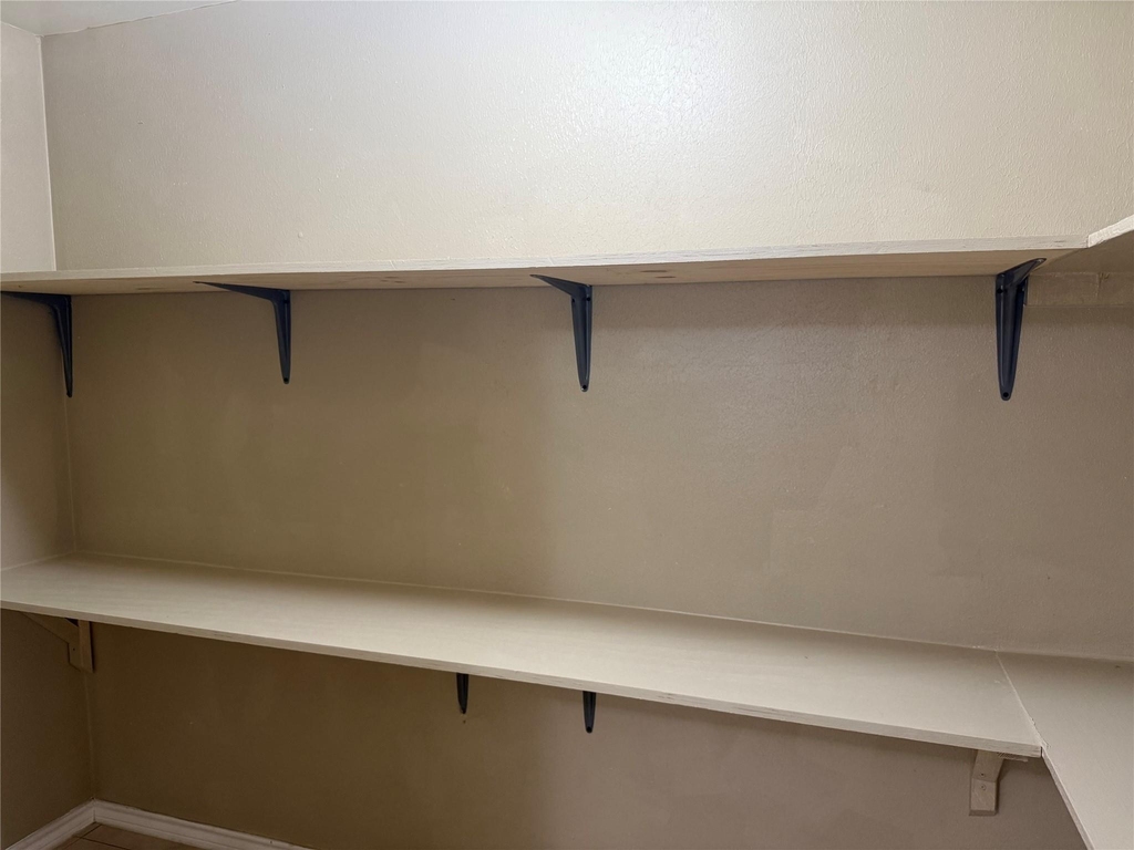 210 N Main Street - Photo 8