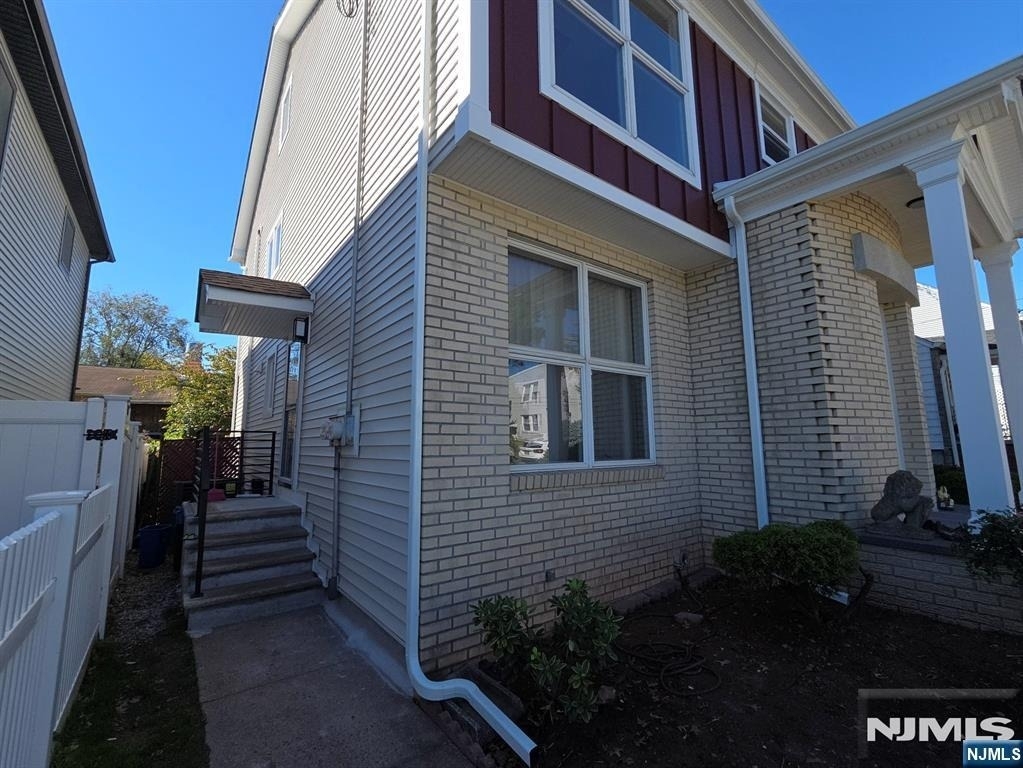 19 Morton - Photo 1