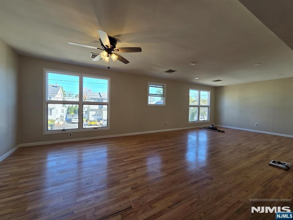 19 Morton - Photo 0