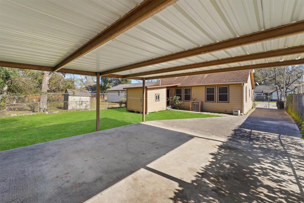 7128 Foster Street - Photo 13