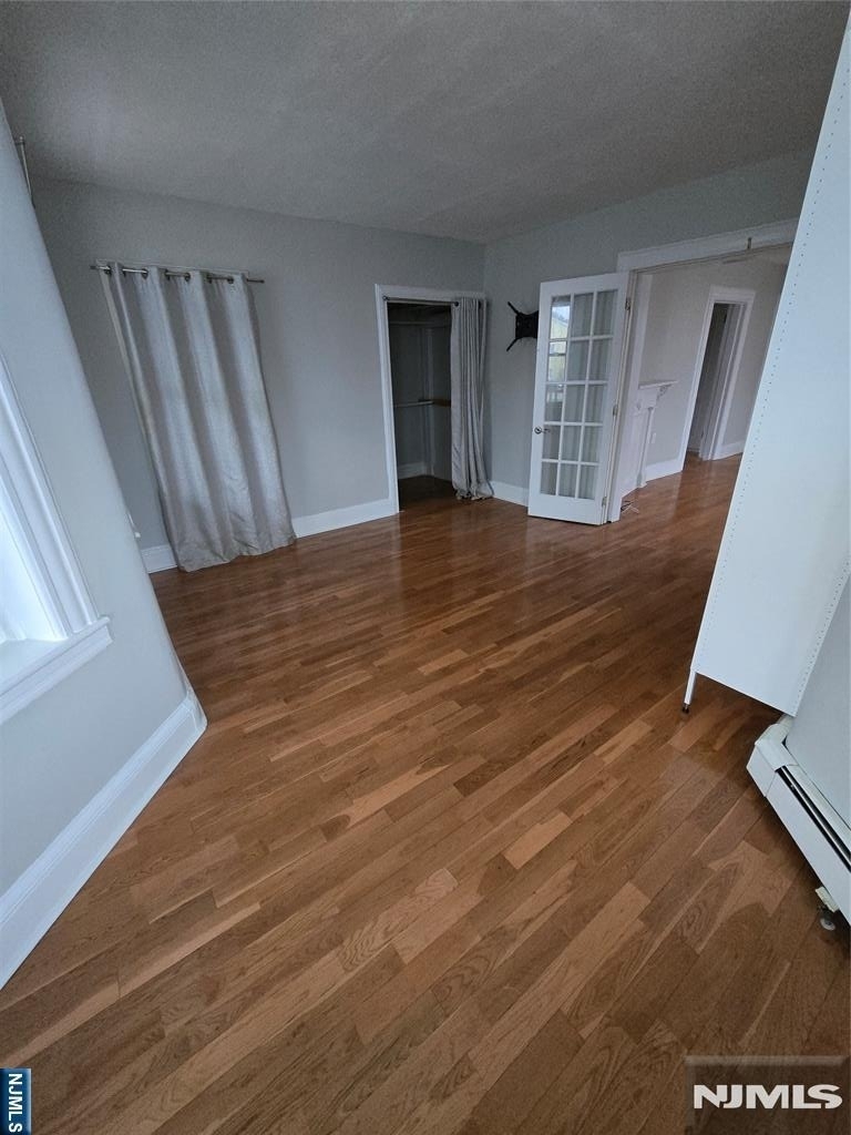 81 Main - Photo 3