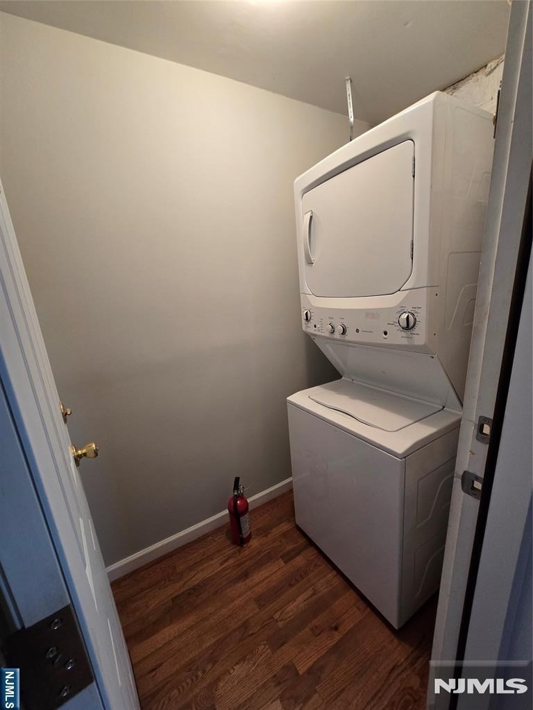81 Main - Photo 6