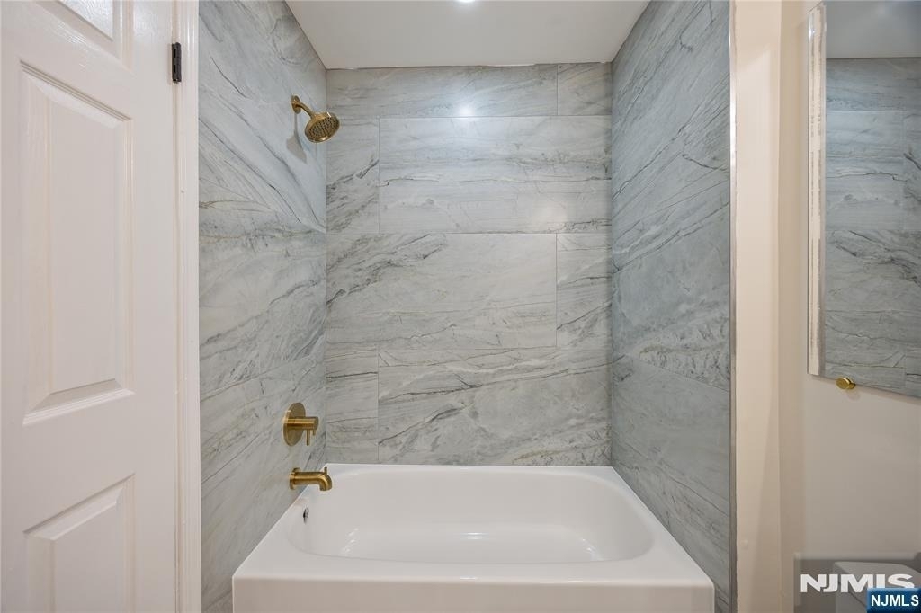 1321 Lavender - Photo 21