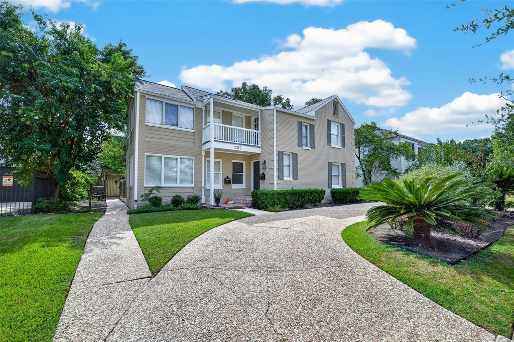 2315 Swift Boulevard - Photo 1