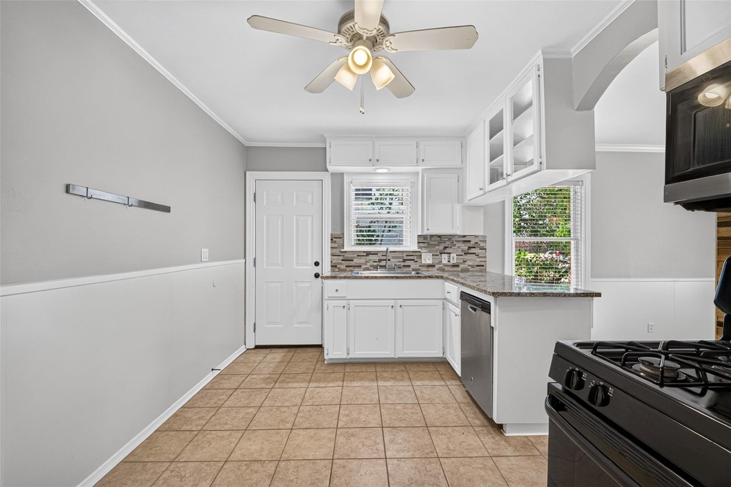 2315 Swift Boulevard - Photo 24