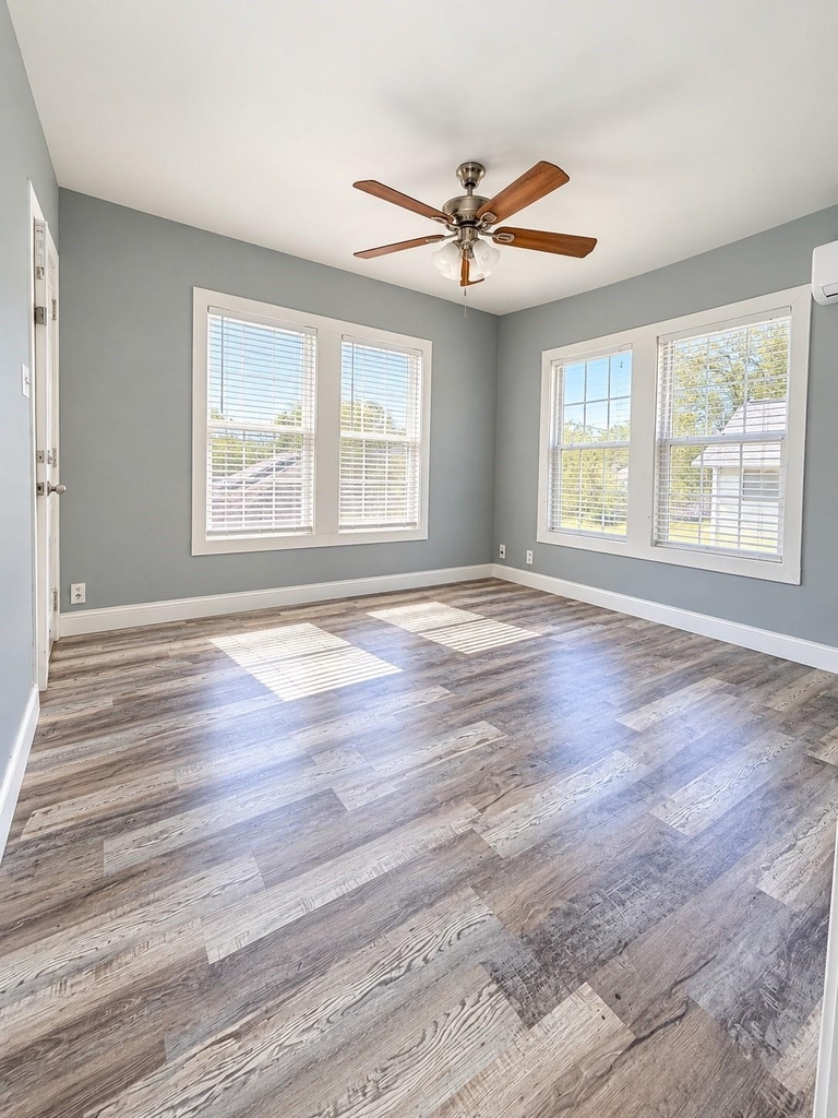4615 Schroeder Street - Photo 11