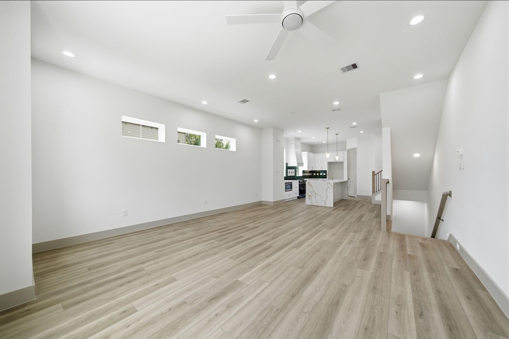1116 Weiss Street - Photo 2