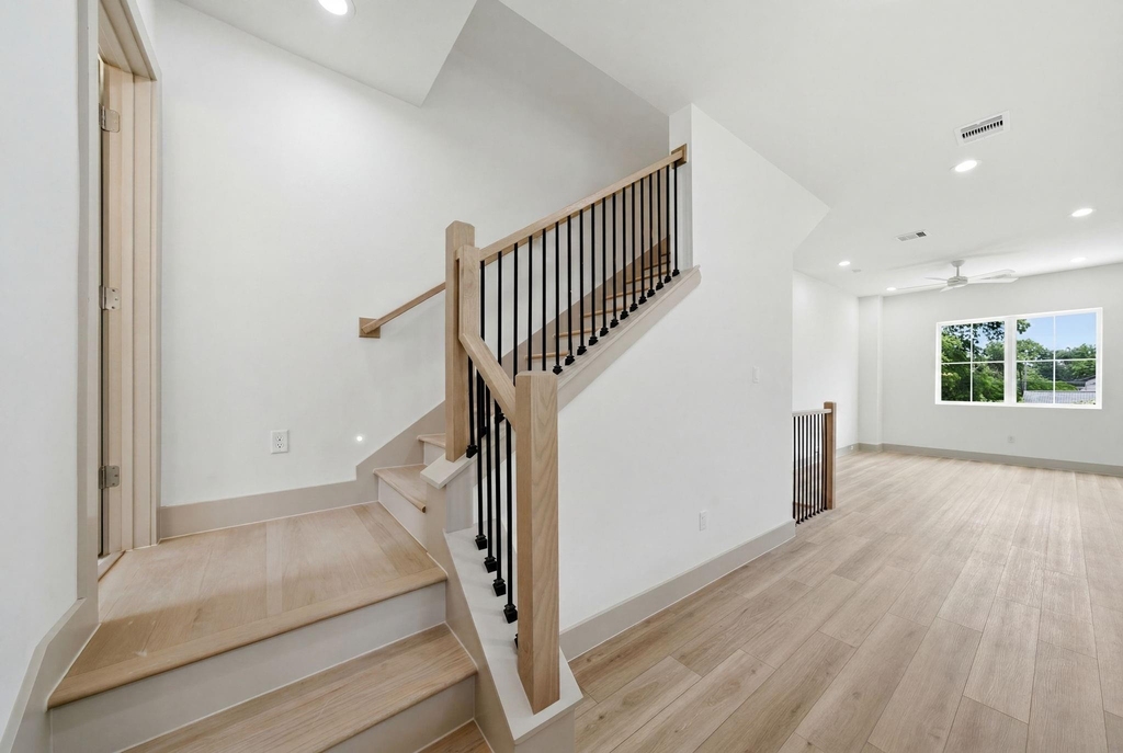 1116 Weiss Street - Photo 8