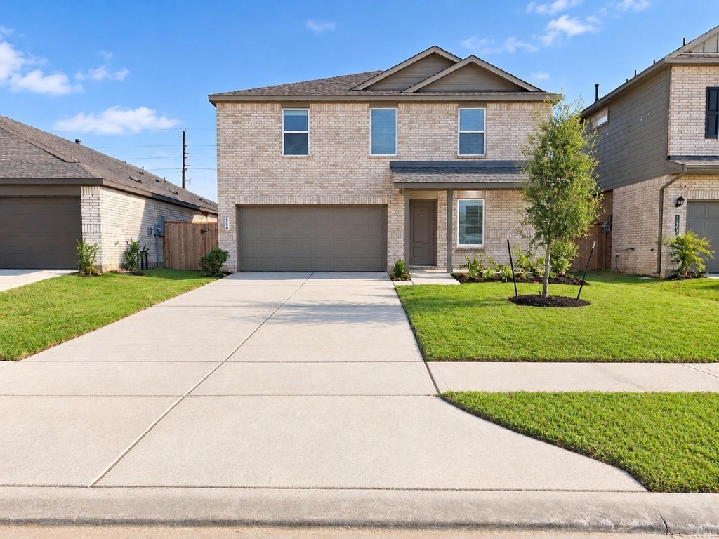 2706 Crested Creek Lane - Photo 0