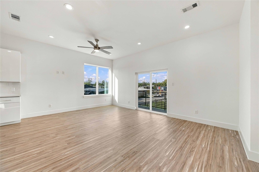 4704 Thornton Views Road - Photo 11