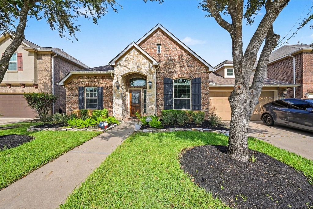 17915 Creek Bluff Lane - Photo 2