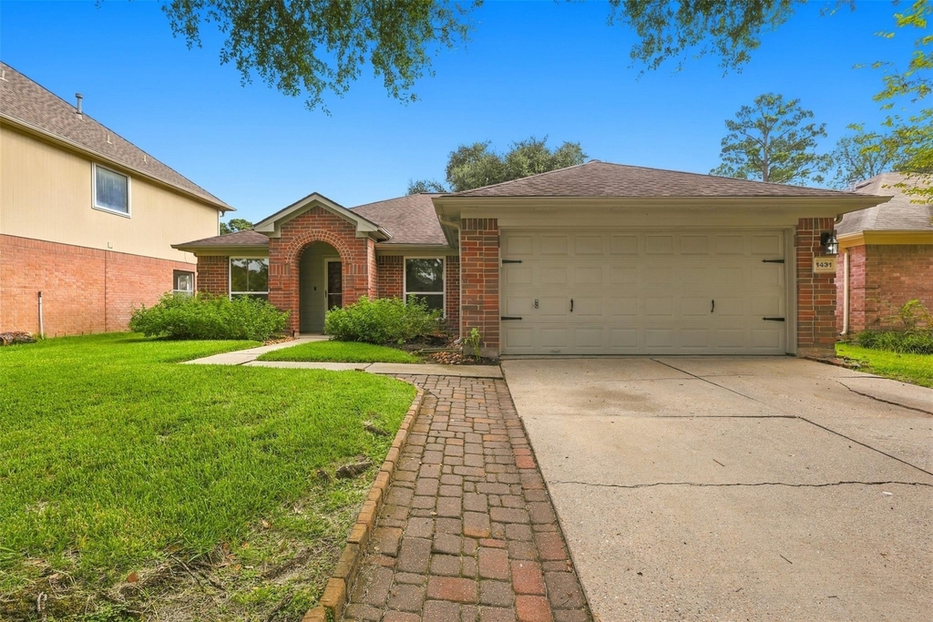 1431 W Welsford Drive - Photo 2