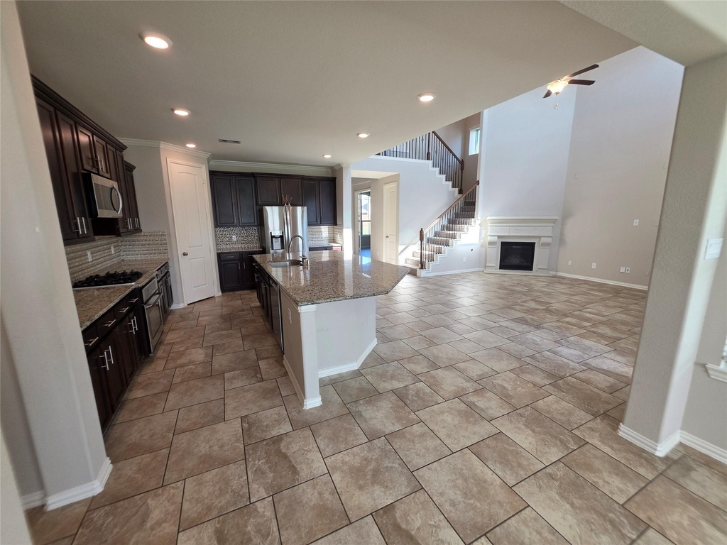 9415 Invergarry Way - Photo 14