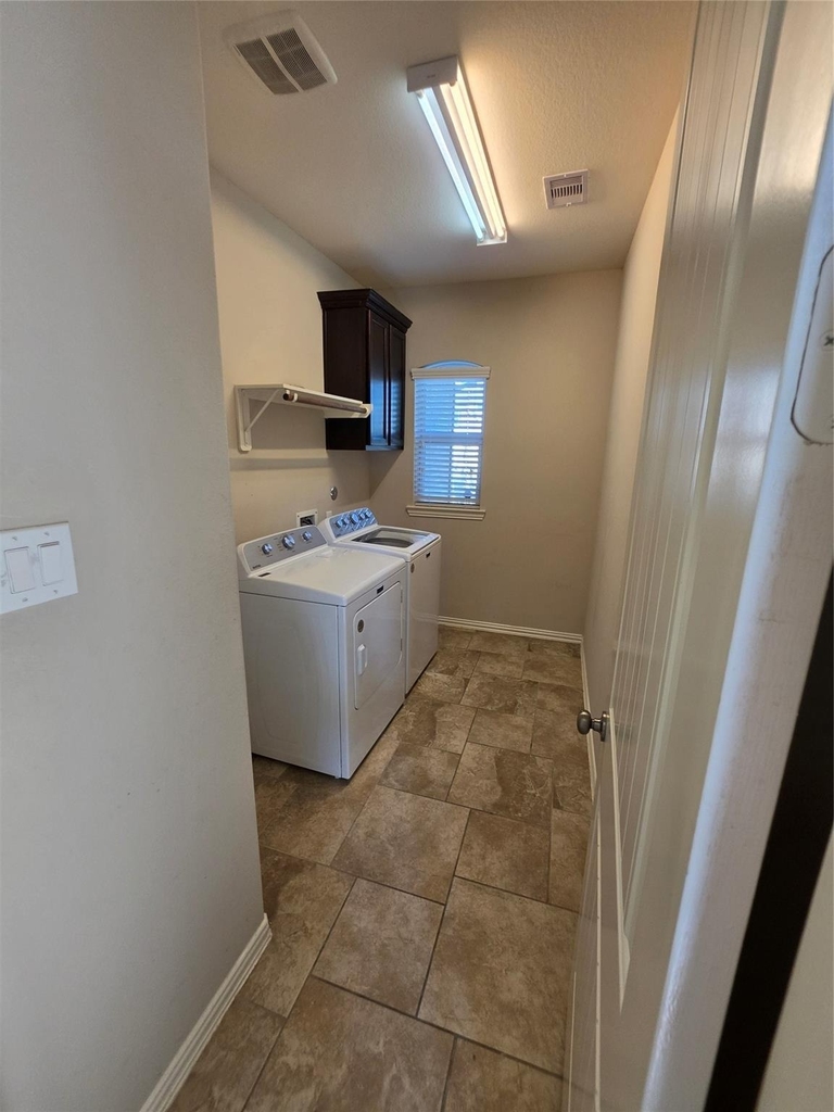 9415 Invergarry Way - Photo 18