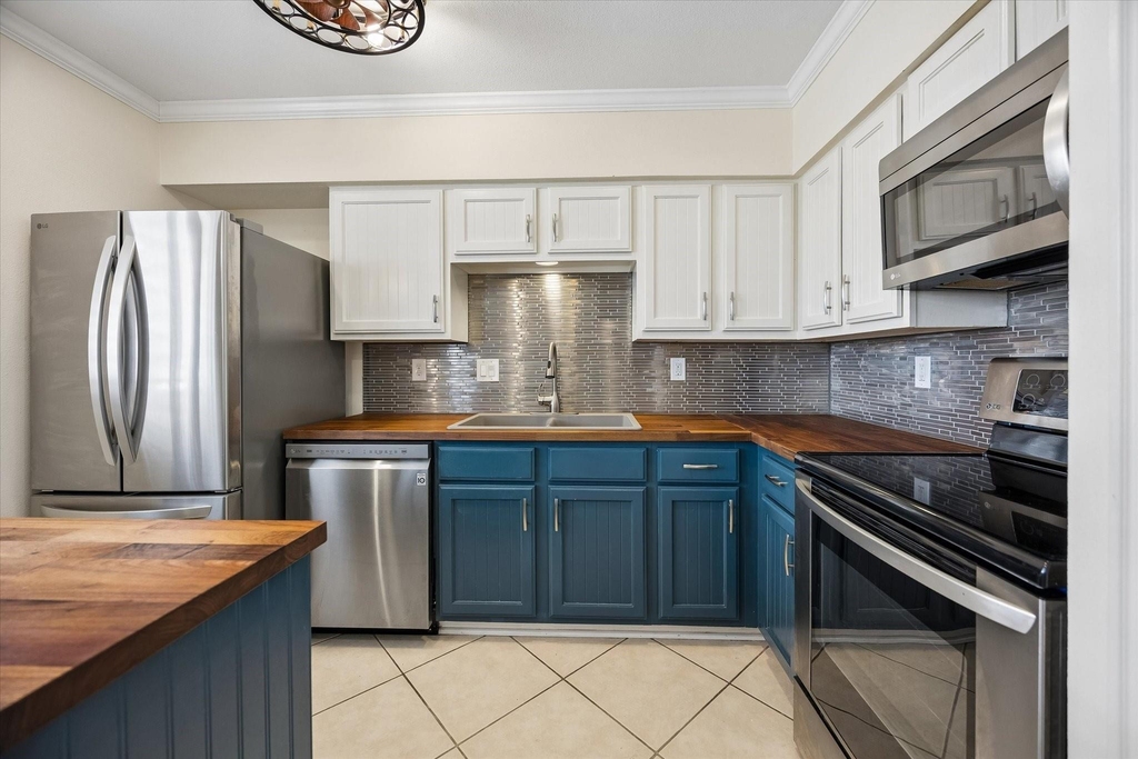 4040 San Felipe Street - Photo 3
