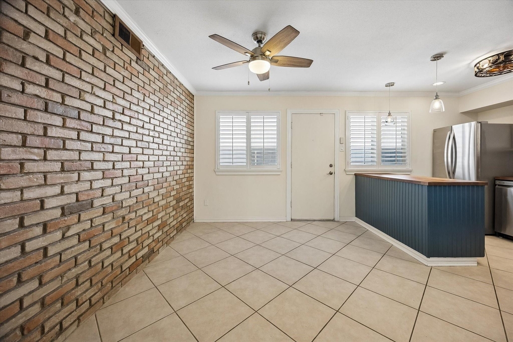 4040 San Felipe Street - Photo 2