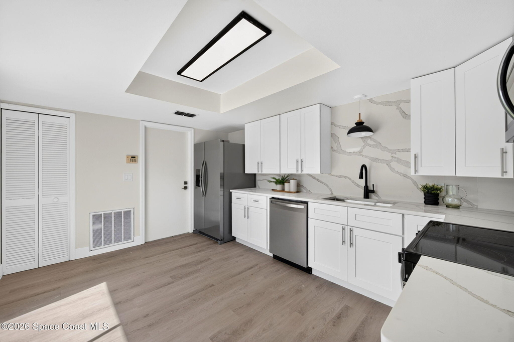 6395 Kingdom Avenue - Photo 7