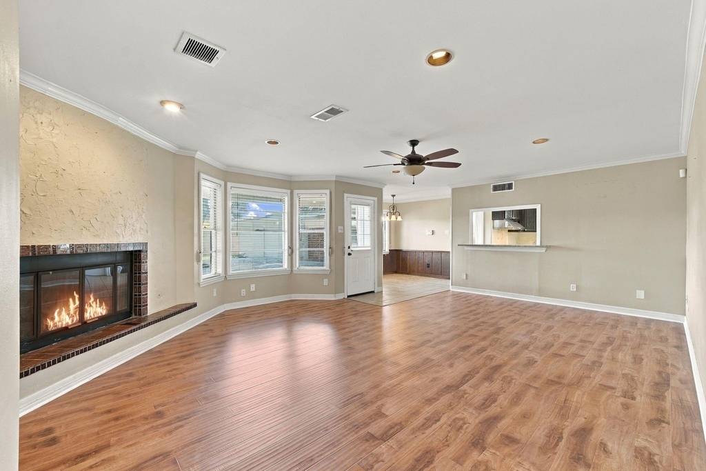 7823 Twin Hills Drive - Photo 12
