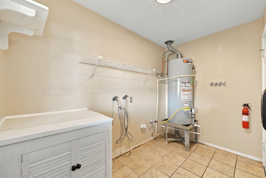 7823 Twin Hills Drive - Photo 23