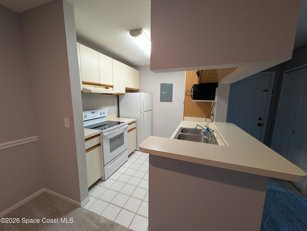 7667 N Wickham Road - Photo 6