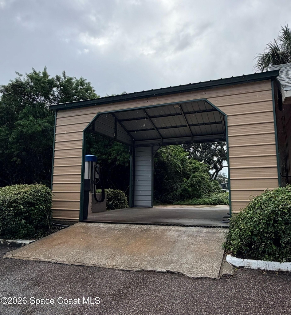 7667 N Wickham Road - Photo 20