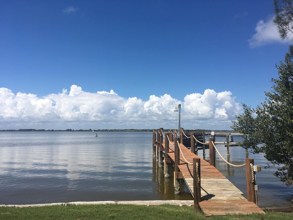 1467 Newfound Harbor Drive - Photo 2