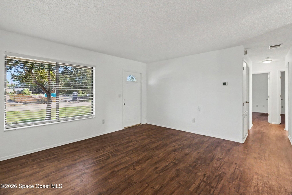 764 San Filippo Drive Se - Photo 4