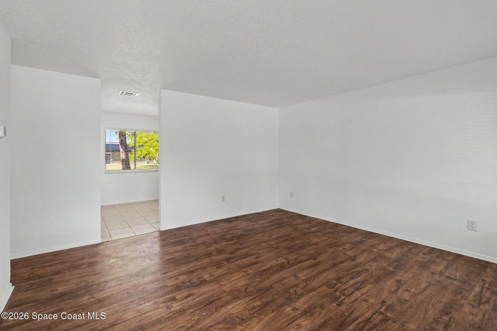 764 San Filippo Drive Se - Photo 2