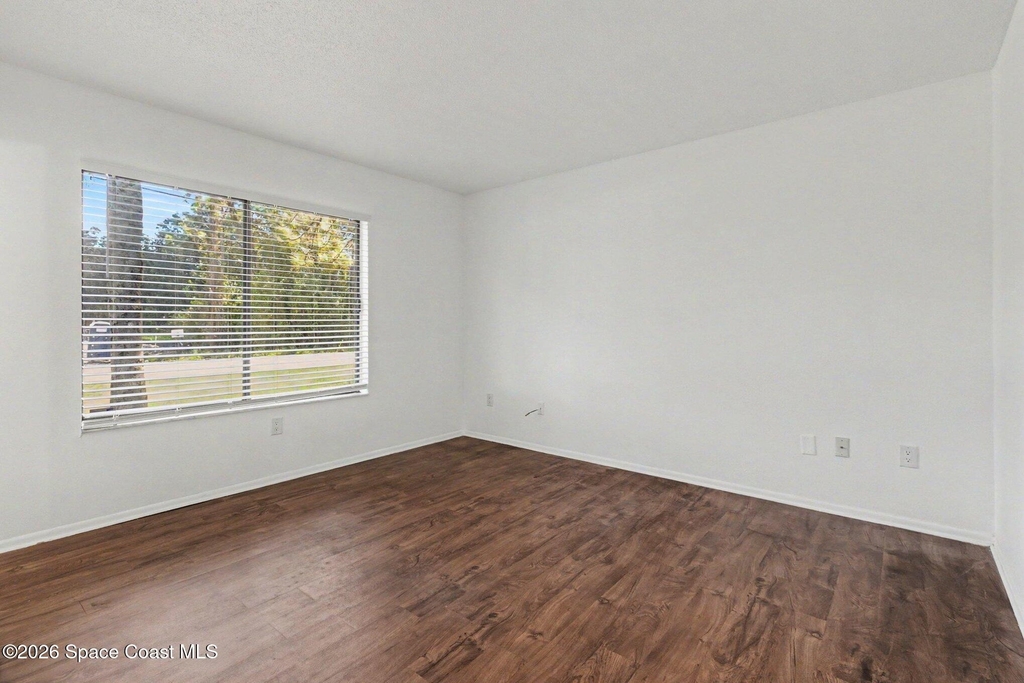764 San Filippo Drive Se - Photo 11