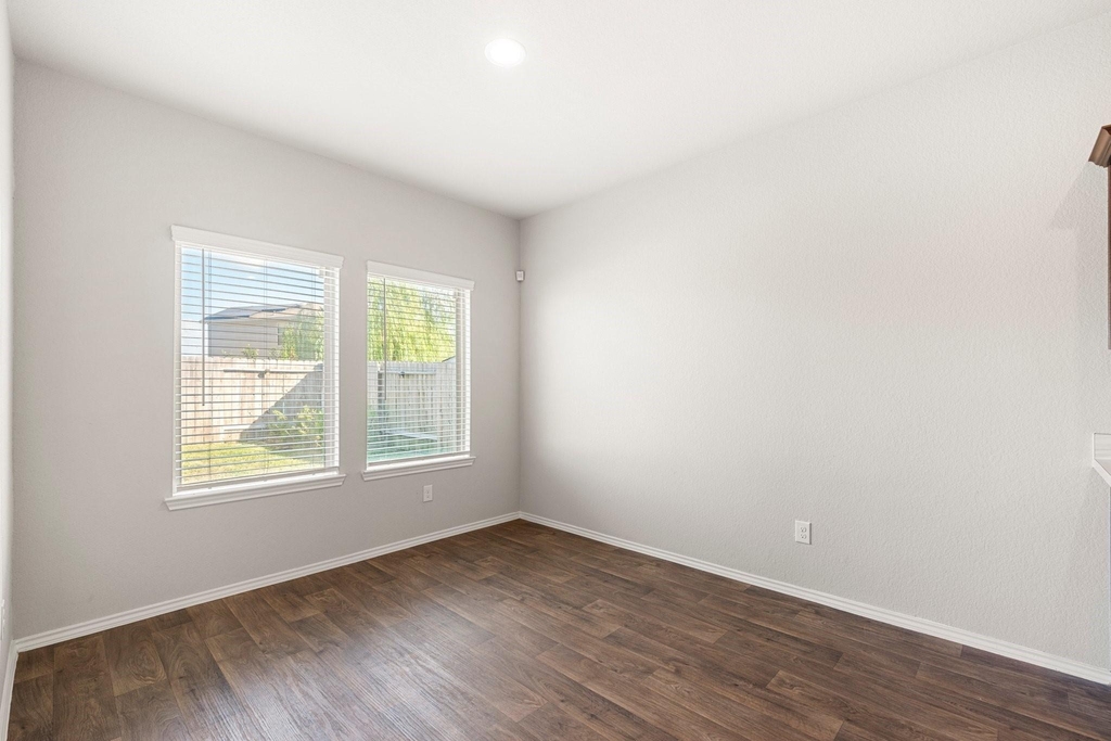5506 Dover Terrace Way - Photo 17