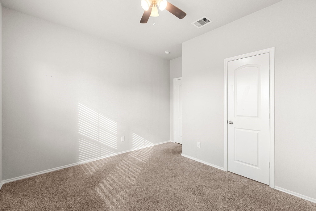 5506 Dover Terrace Way - Photo 32