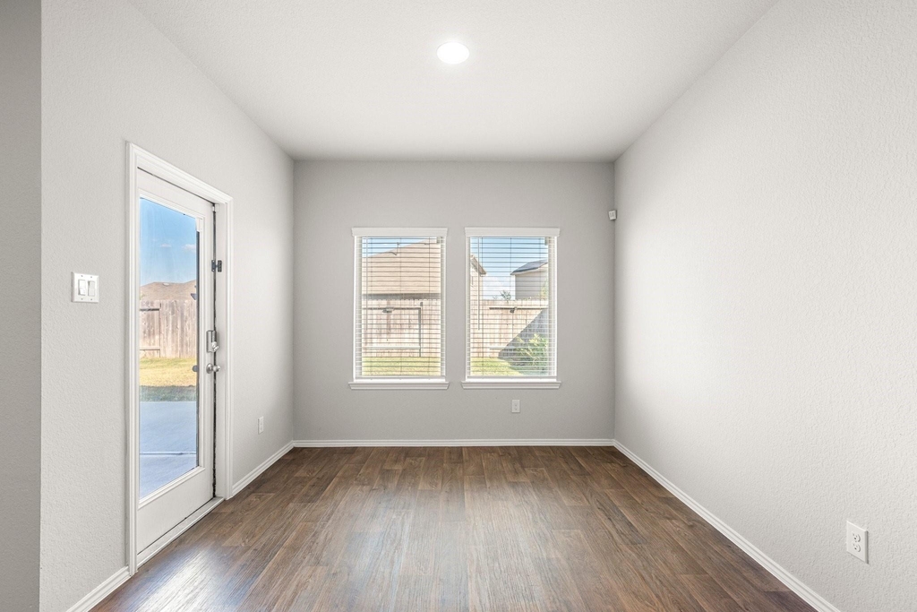 5506 Dover Terrace Way - Photo 18