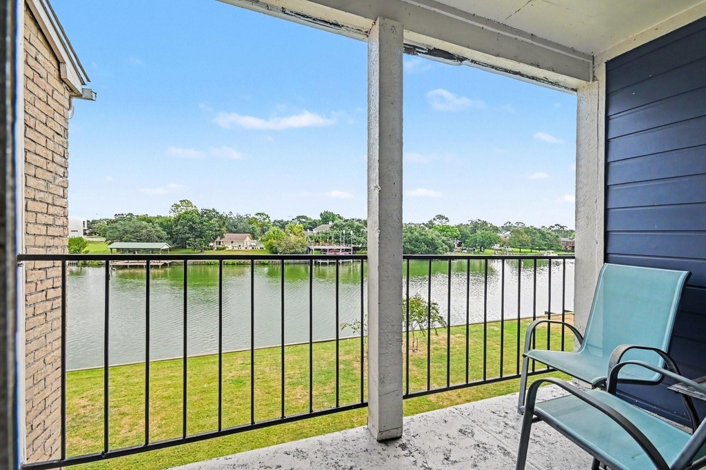 18511 Egret Bay Boulevard - Photo 23