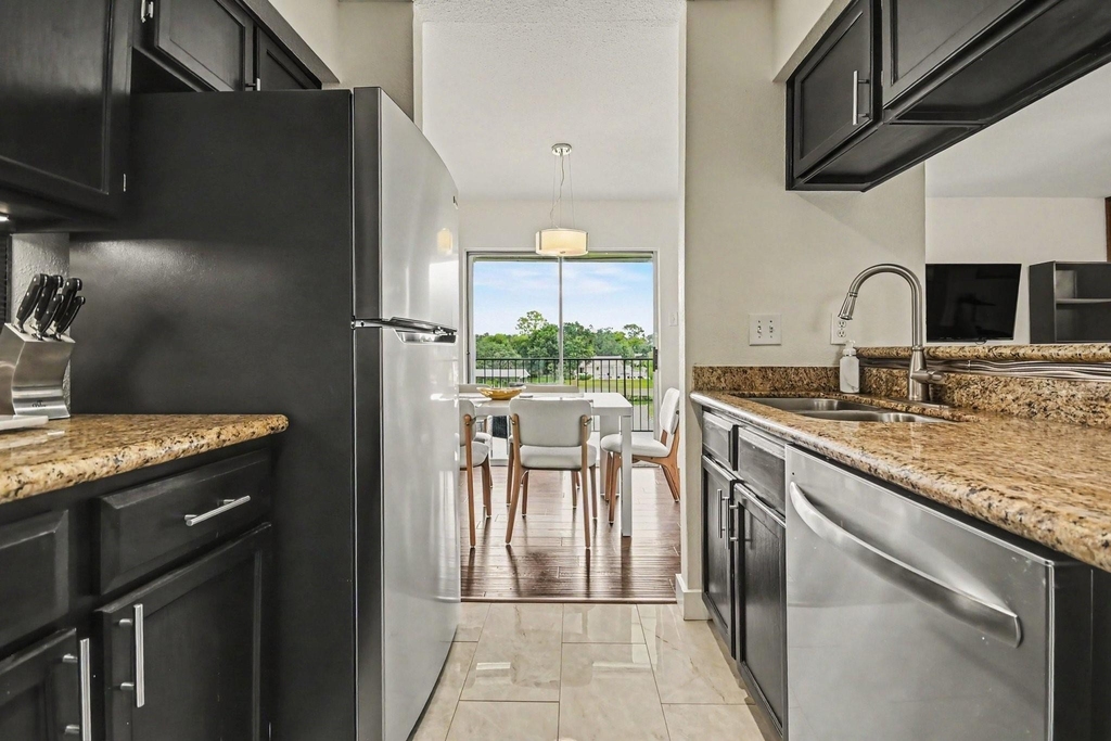 18511 Egret Bay Boulevard - Photo 6