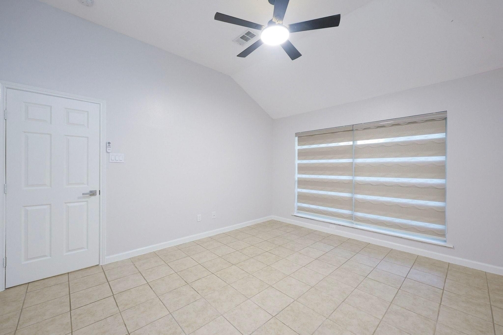 8134 Blue Jay Street - Photo 12