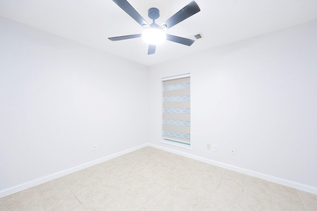 8134 Blue Jay Street - Photo 17