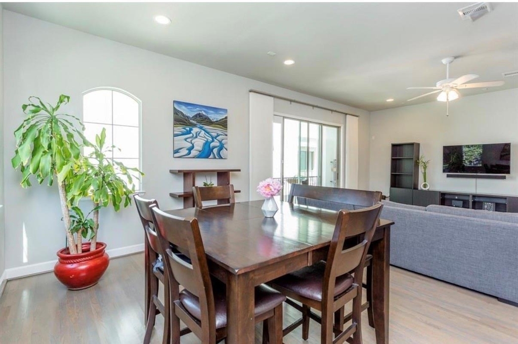 1536 Dian Street - Photo 10
