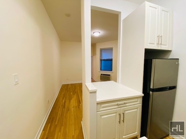 East 83 Street - Photo 0