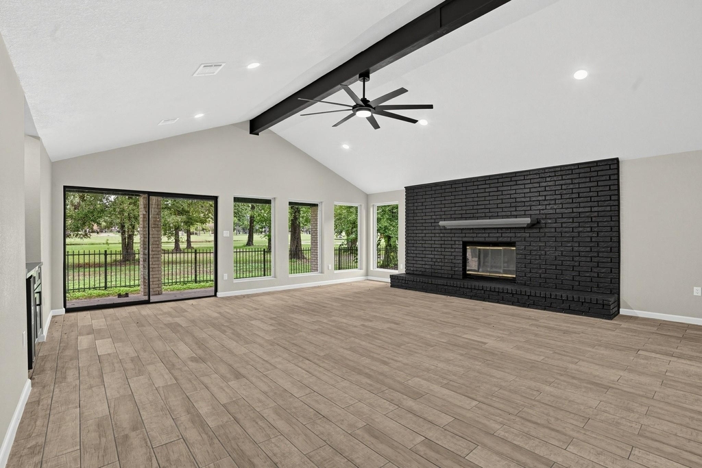 15 Presidio Road - Photo 4