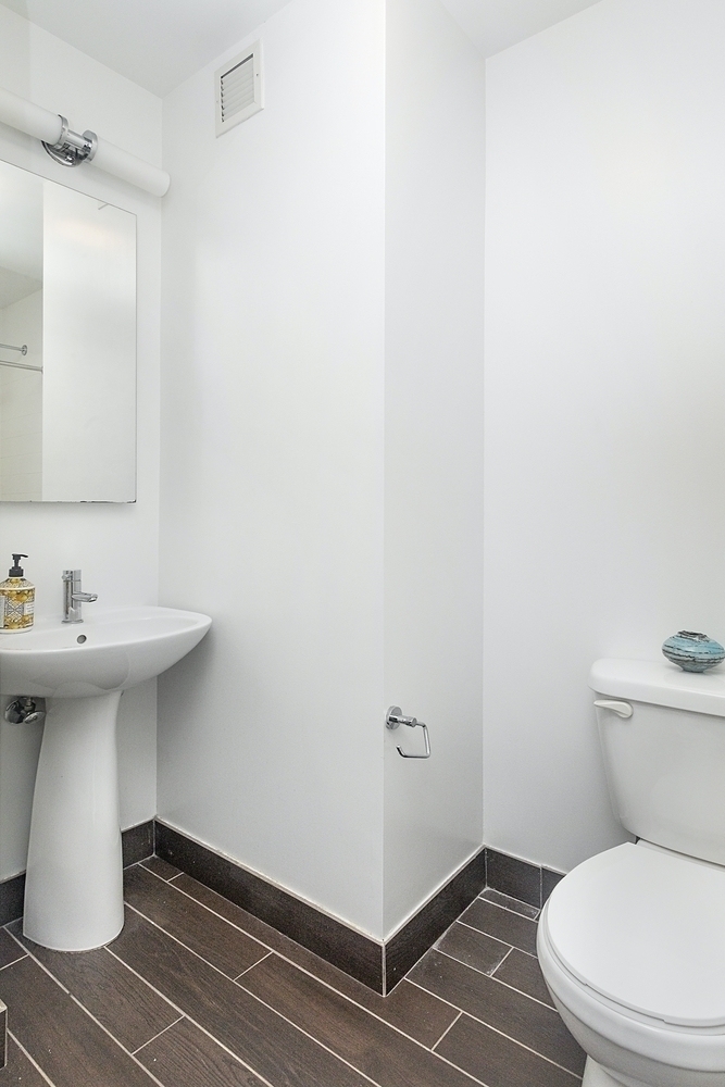 West 91st Street - Photo 2