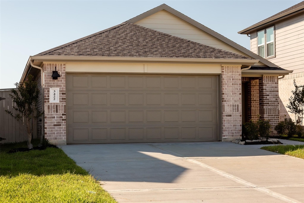 3422 Horseshoe Trail Lane - Photo 0