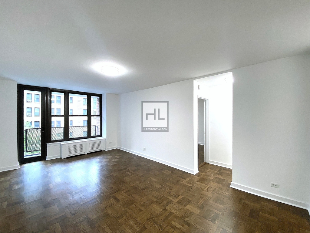 East 35th Street - Photo 0