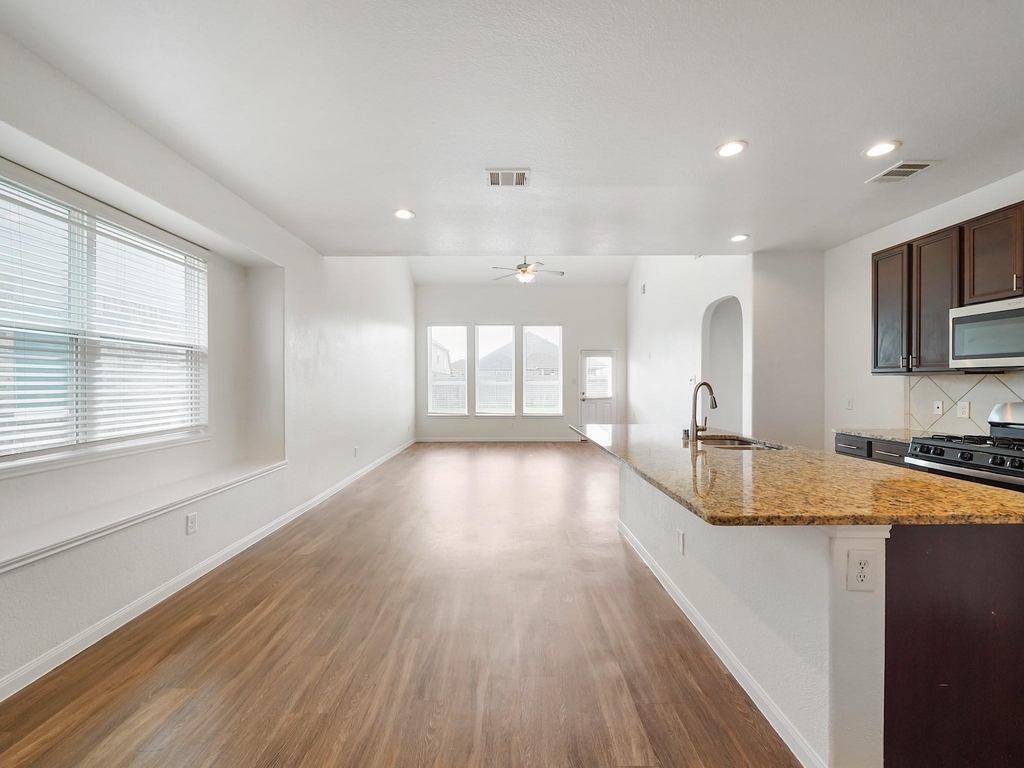 24719 Puccini Place - Photo 5