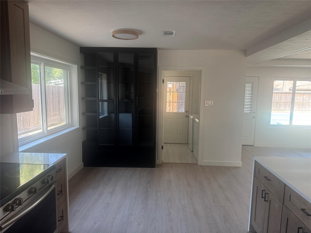 5950 Dumfries Drive - Photo 10