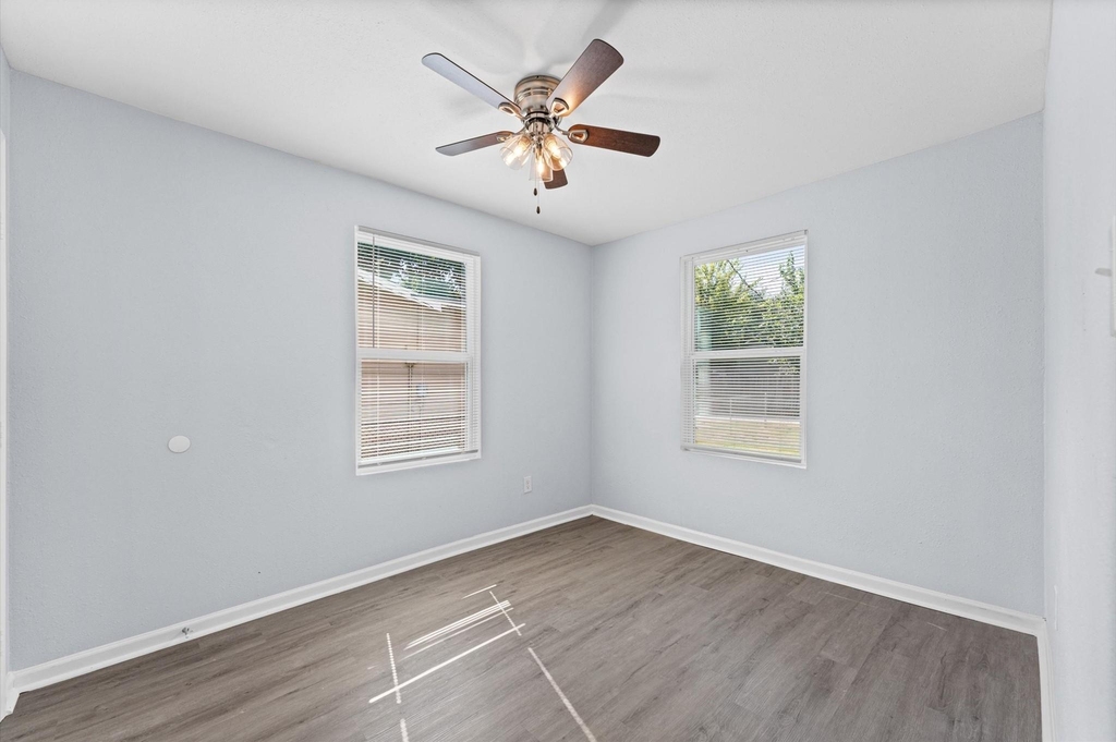 509 17th Avenue N - Photo 14
