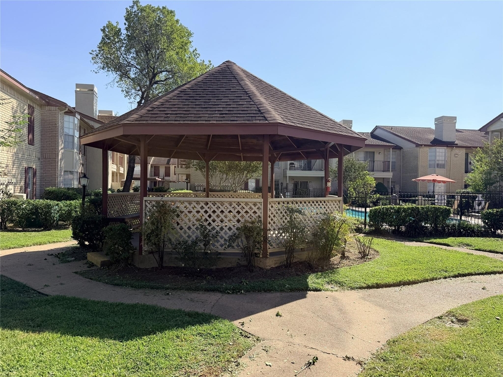 2120 El Paseo Street - Photo 14